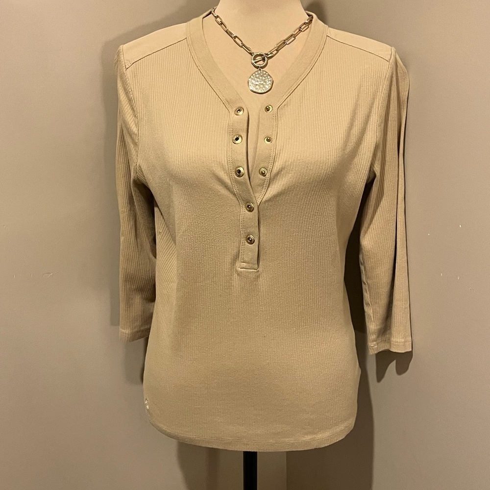 Black Label Lauren Ralph Lauren Tan Deep Henley, gold logo buttons, size M
